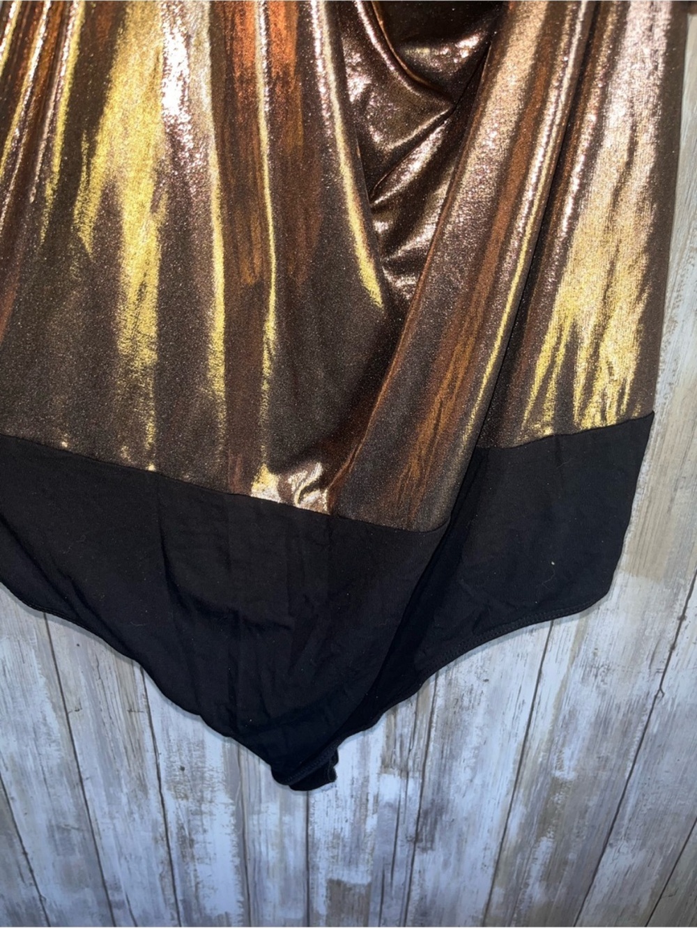NWT Torrid Liquid Shine Bodysuit Bronze Metallic Cold Shoulder 4X 26 - Picture 4 of 5
